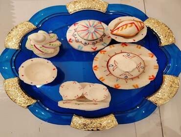 Sakkarai mittai — decorated sugar candy tray prepared for the seer varisai